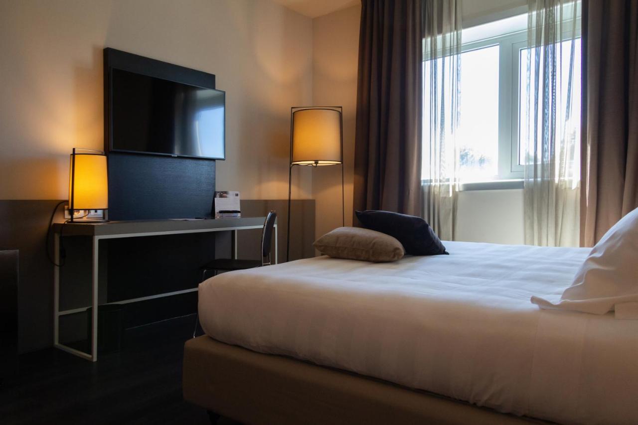 Hotel G Ancona 4*
